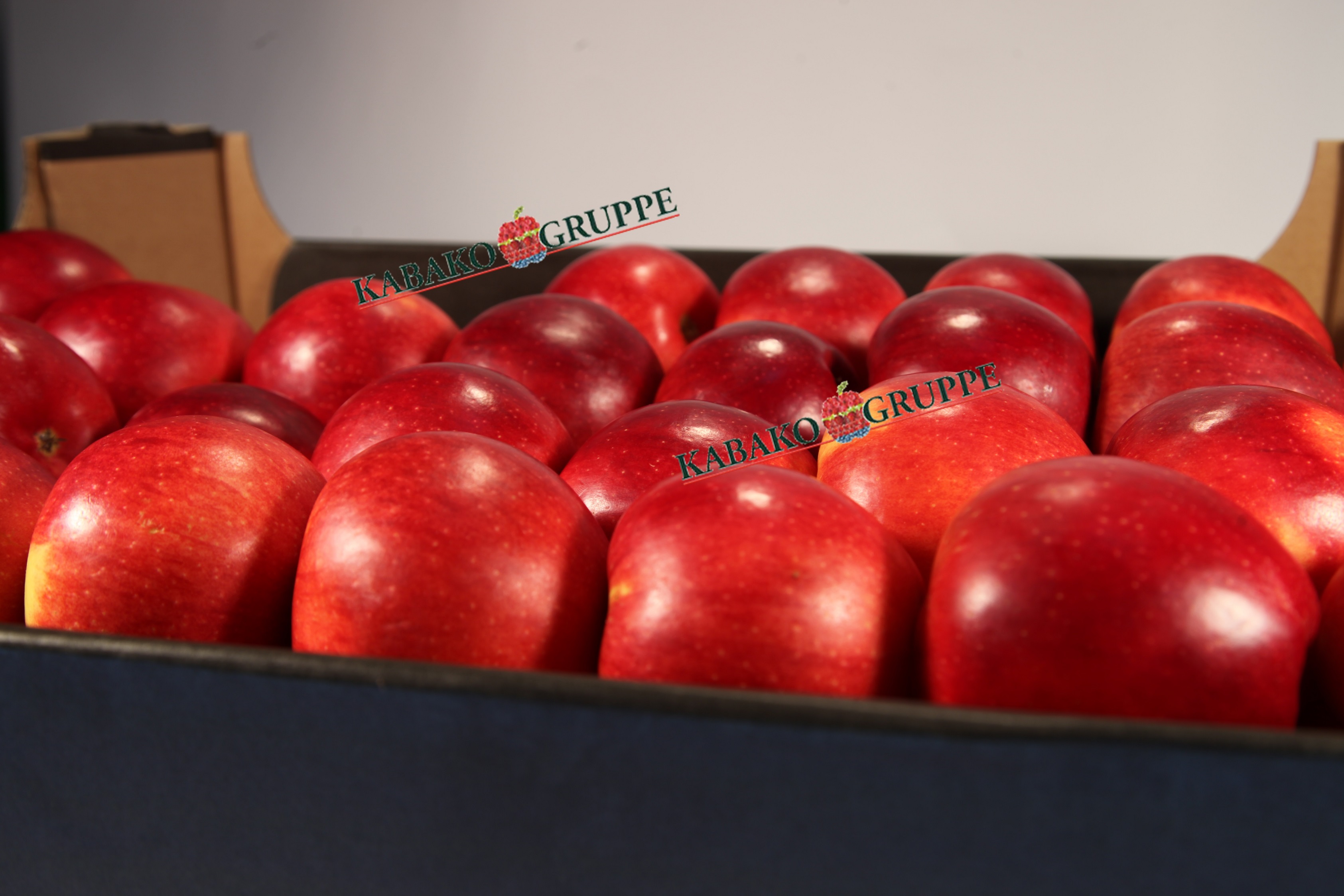 Frozen (IQF) Apples 55